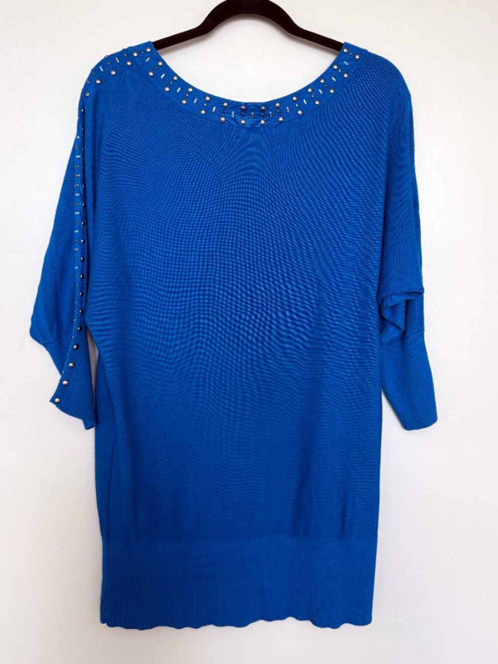 VTG Caché Royal Blue Studded Off Shoulder Dolman Sweater Y2K McBling XL - Picture 2 of 8